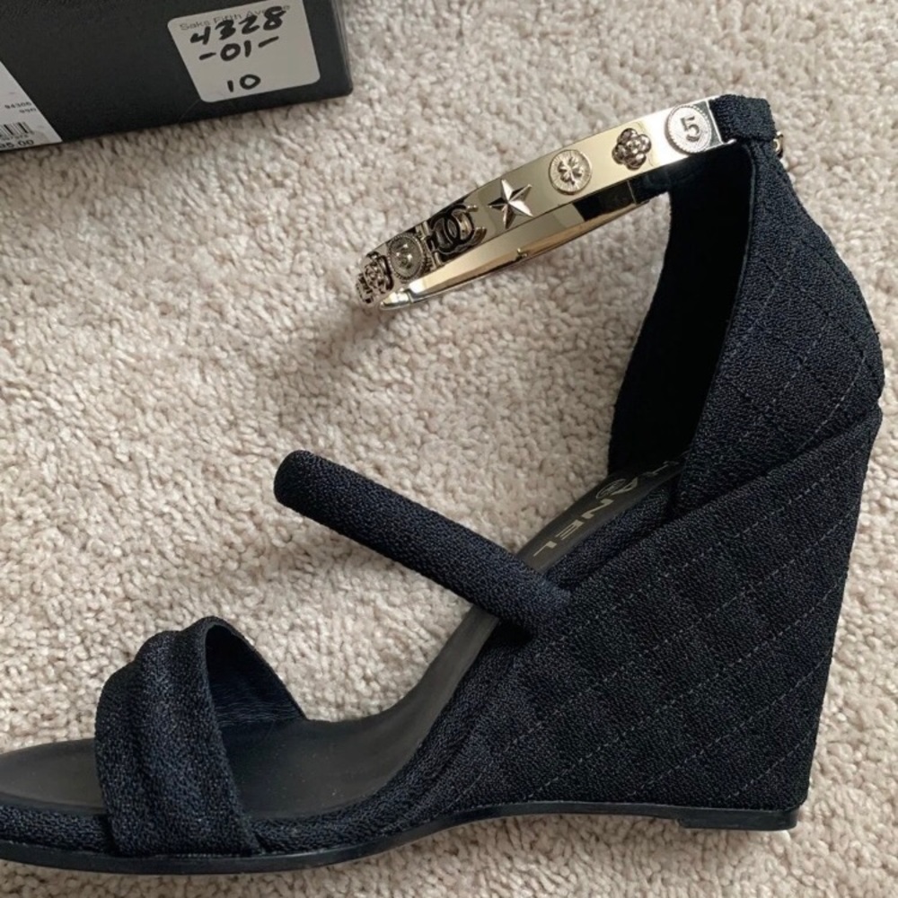 Chanel Wedges with Metal Ankle Strap (size:40) - Picture 6 of 12